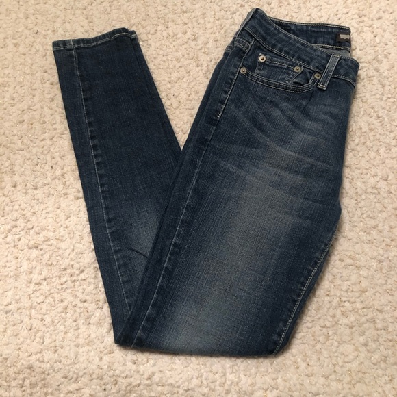 size 9 in levis jeans